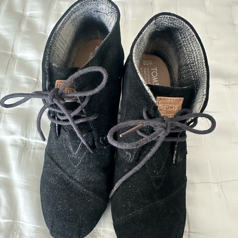 TOMS Black Suede Casual Shoes